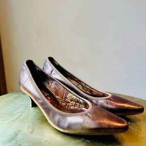 Aquatalia Metallic Bronze Kitten Heels